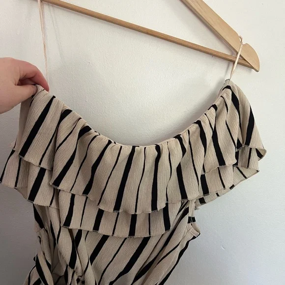 Anthropologie MAEVE Belted & Cream Striped Ruffled One-Shoulder Top | Size L - Picture 11 of 15